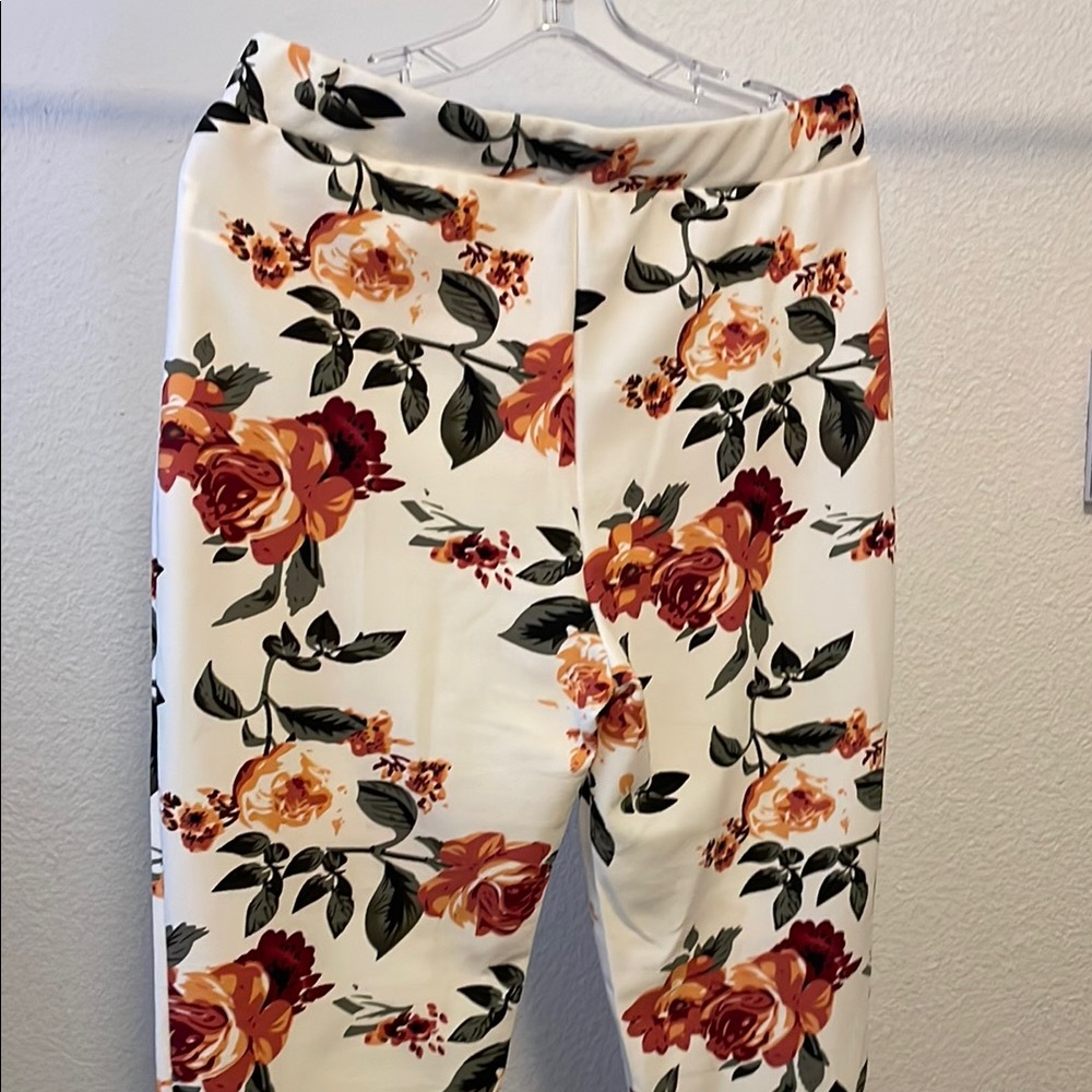 Floral Print Women's Suit Jacket and Pants - Picture 7 of 9